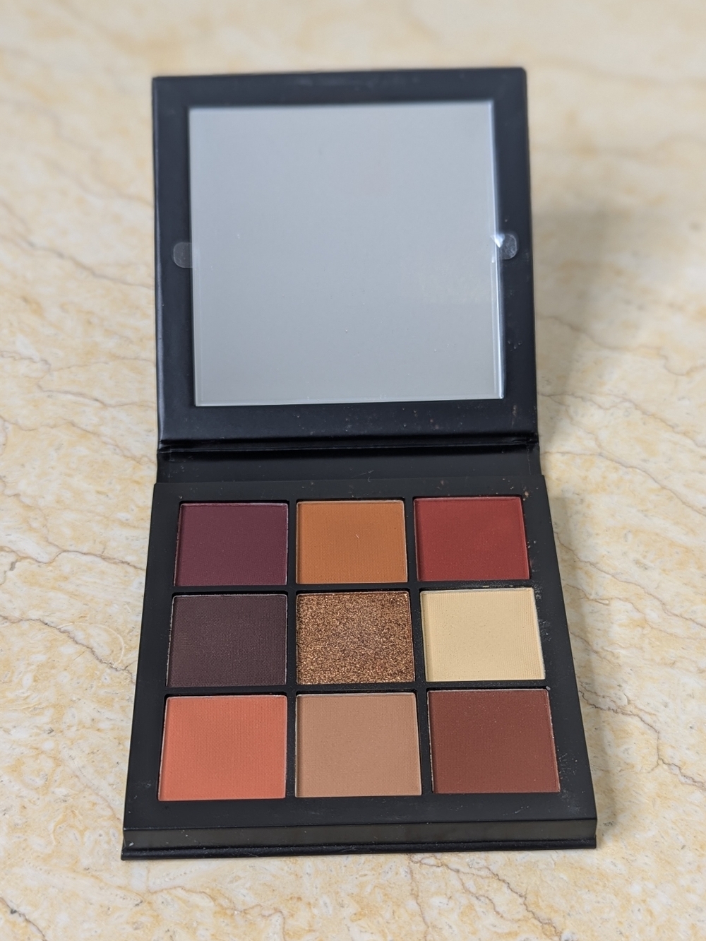 Huda Beauty Warm Brown Obsessions Eyeshadow Palette Makeup Cosmetics - Picture 3 of 3